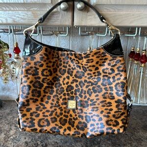 Dooney & Bourke leopard print tote excellent condition